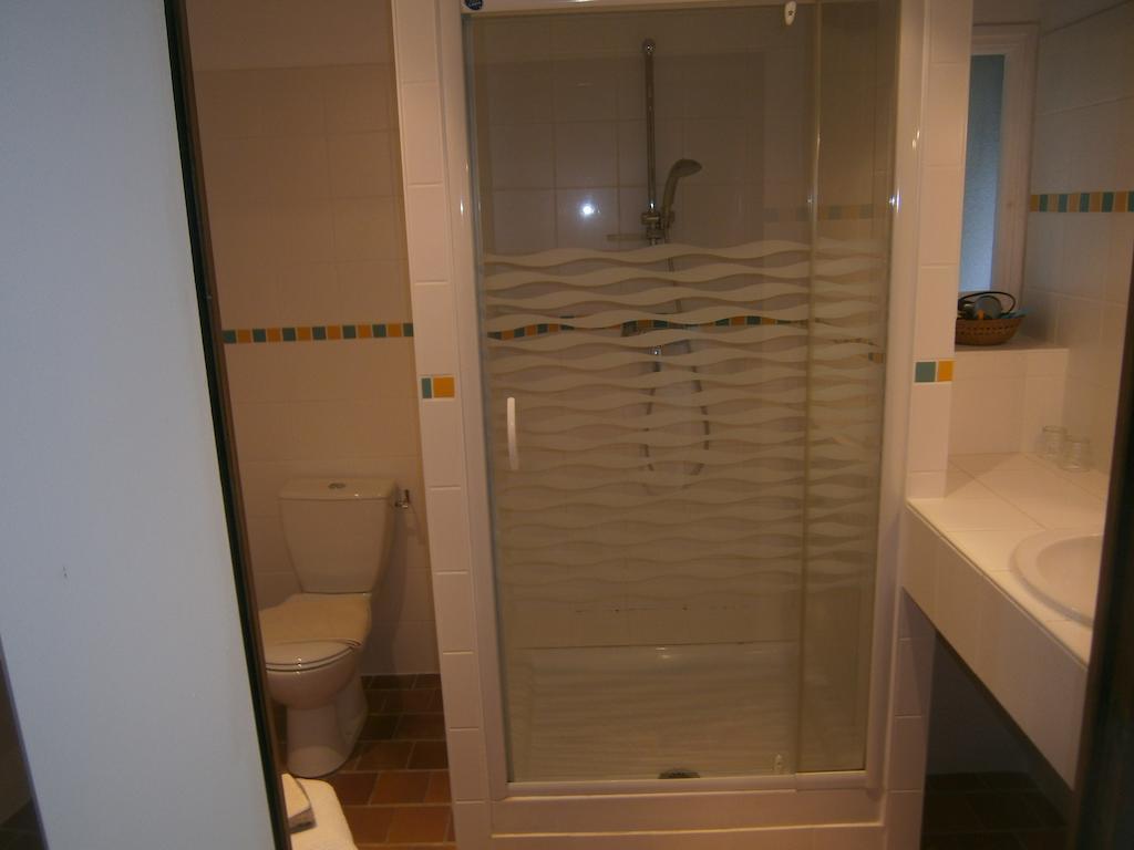 Ploemel Les Chaumieres De Kerimel Bed & Breakfast エクステリア 写真